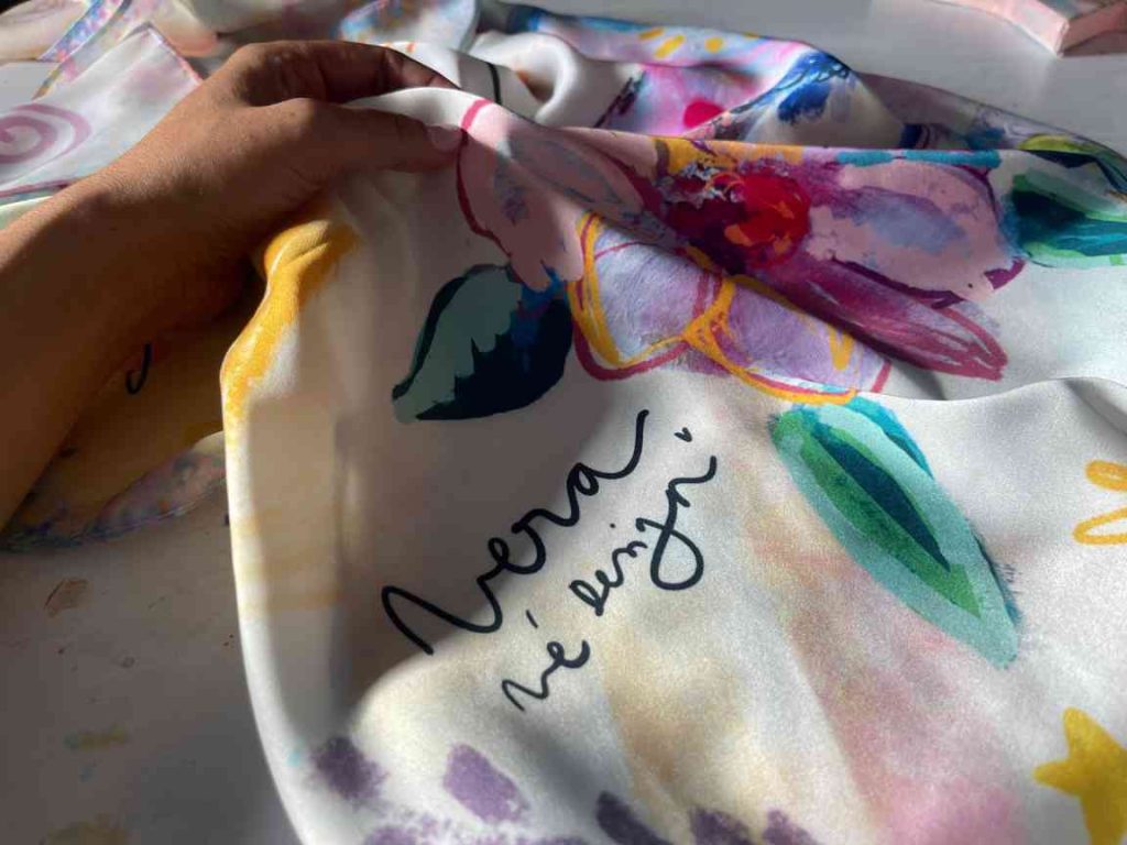 asi'0dd - Vé Design